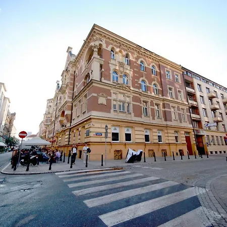 Emka Albergue