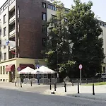 Auberge de jeunesse Emka